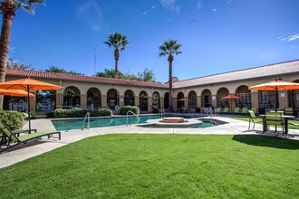 Campus Crossings at University Heights in Tucson, AZ - Building Photo - Building Photo