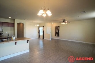 2314 McGwire Ct in Bakersfield, CA - Building Photo - Building Photo