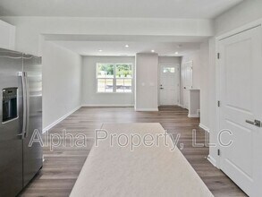 3002 Oaksmere Dr in Spartanburg, SC - Building Photo - Building Photo