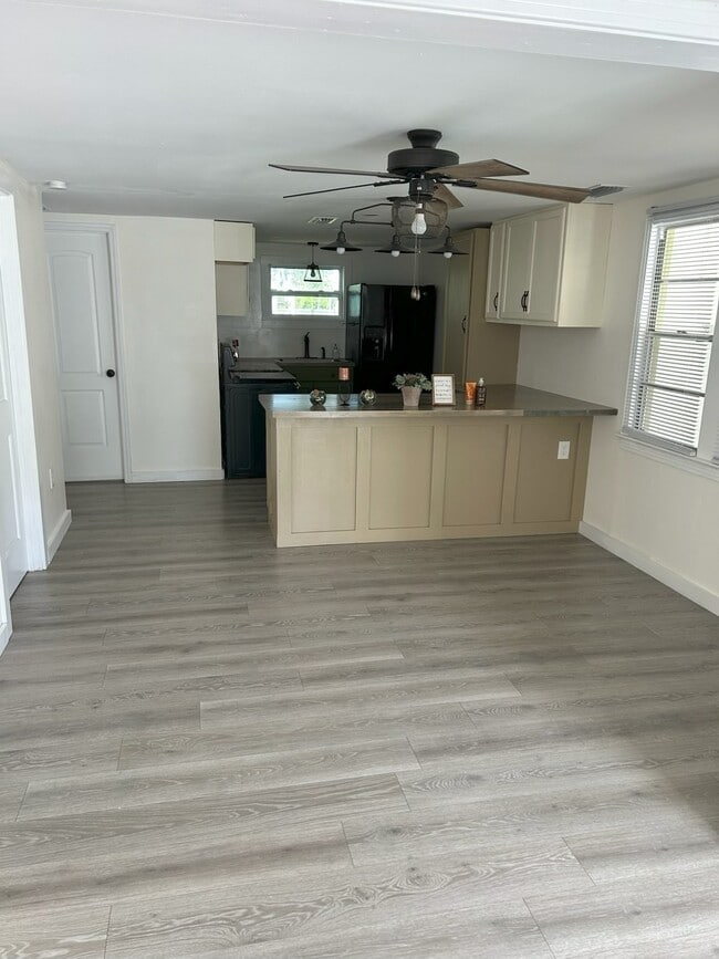 12 N Desoto Ave in Avon Park, FL - Building Photo - Building Photo