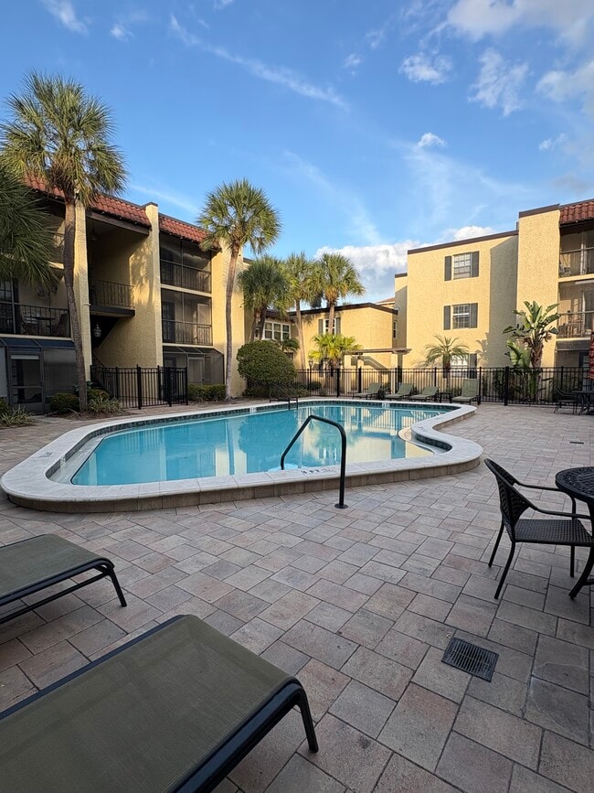 108 Alameda Ct, Unit 233