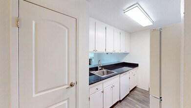 214 Marin St in San Rafael, CA - Building Photo - Building Photo
