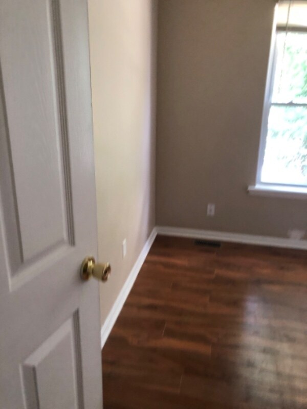 3608 Ripple Creek Dr in Louisville, KY - Foto de edificio - Building Photo