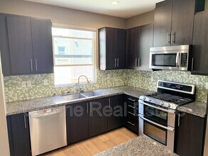 7849 Inception Way in San Diego, CA - Building Photo - Building Photo