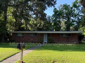 146 Jacquelyn Dr in Savannah, GA - Building Photo