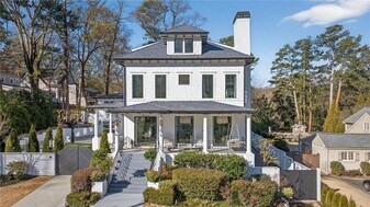 1812 Wellbourne Dr NE in Atlanta, GA - Building Photo