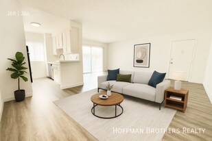 1432 N Fairfax Ave in Los Angeles, CA - Building Photo