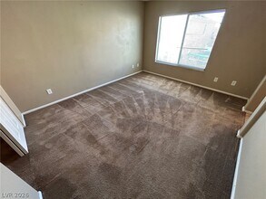 6558 Diamondhead Creek Ct in Las Vegas, NV - Building Photo - Building Photo