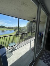 3300 W Rolling Hills Cir, Unit 307 in Davie, FL - Building Photo - Building Photo