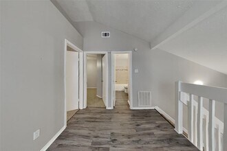 11831 Oakner Dr in Tomball, TX - Building Photo - Building Photo