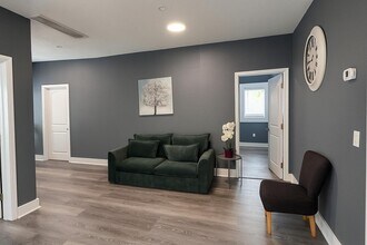 1216 E 33rd Ave in Tampa, FL - Building Photo - Building Photo