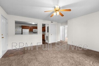 418 Jack Miller Blvd in Clarksville, TN - Building Photo - Building Photo
