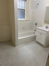 75 Longwood Ave, Unit 1F in Brookline, MA - Building Photo - Building Photo