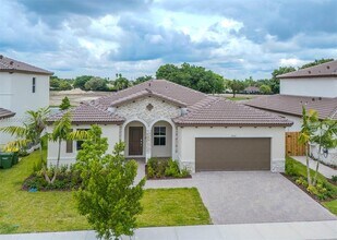 2972 SE 23rd Ave in Homestead, FL - Building Photo - Building Photo