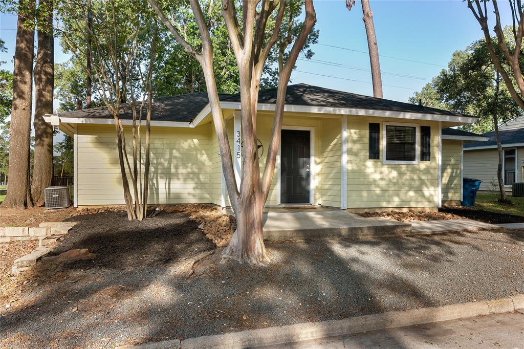 3415 Balboa Cir in Montgomery, TX - Foto de edificio