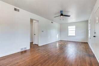 814 Nash St in Rockwall, TX - Building Photo - Building Photo