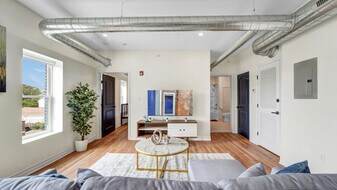 507 Niagara St in Buffalo, NY - Building Photo