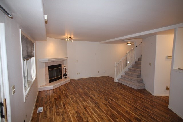 3008 Brittany Pl in Anchorage, AK - Foto de edificio - Building Photo