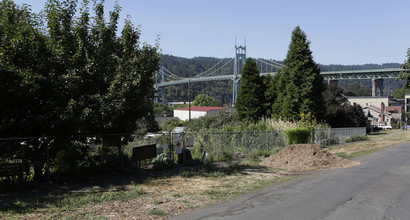 8506 N Edison St in Portland, OR - Building Photo - Building Photo