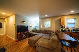 4 Iroquois St in Boston, MA - Building Photo - Building Photo