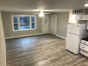 9372 Miami Ave in Lakeside Marblehead, OH - Building Photo - Building Photo