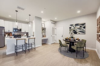 Integra Isles in Leesburg, FL - Building Photo - Building Photo