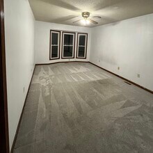 1520 E 123rd Terrace in Olathe, KS - Building Photo - Building Photo
