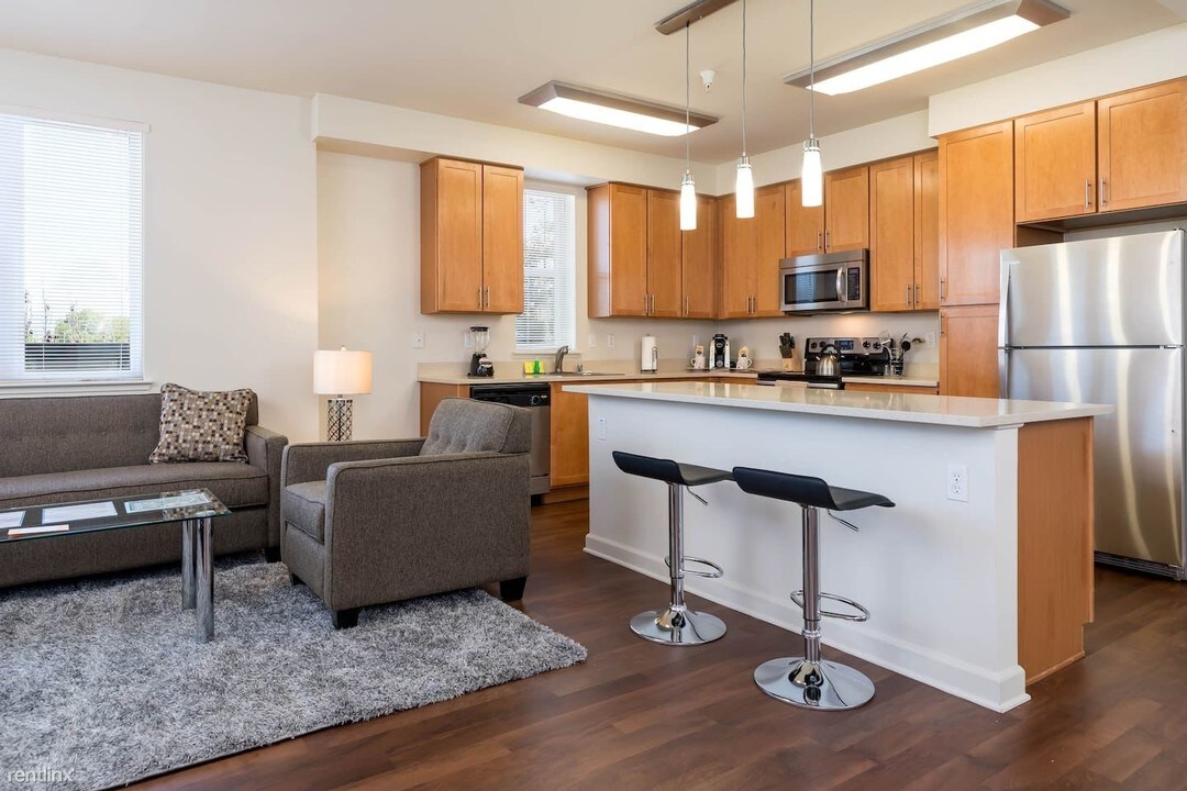 6101 Aqua Ave-Unit -Apt 602 in Miami Beach, FL - Building Photo