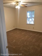 80 Curtis Rd in Lawrenceville, GA - Foto de edificio - Building Photo