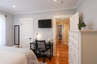 247 Savin Hill Ave, Unit 2 in Boston, MA - Building Photo - Building Photo