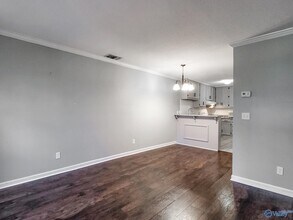 2020 Woodlawn Dr SW in Huntsville, AL - Building Photo - Building Photo