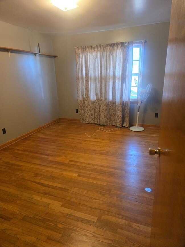 property at 1033 Skyline Dr