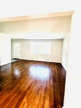 12215 Hunters Ln in Rockville, MD - Building Photo - Building Photo