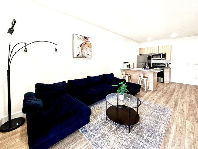 property at 2400 E Huntingdon St