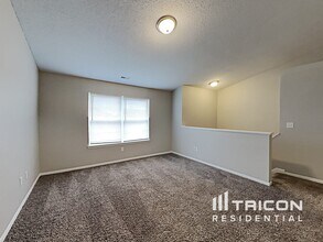 321 E Brixton Woods Dr in Pittsboro, IN - Building Photo - Building Photo