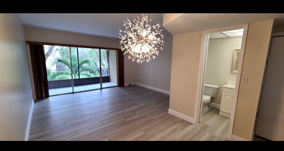 140 NW 87th Ave in Miami, FL - Building Photo