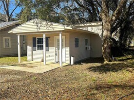 13151 Cleveland St in Folsom, LA - Building Photo