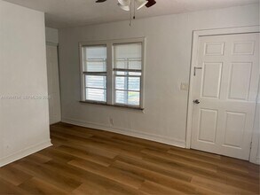 1947 Taft St in Hollywood, FL - Building Photo - Building Photo