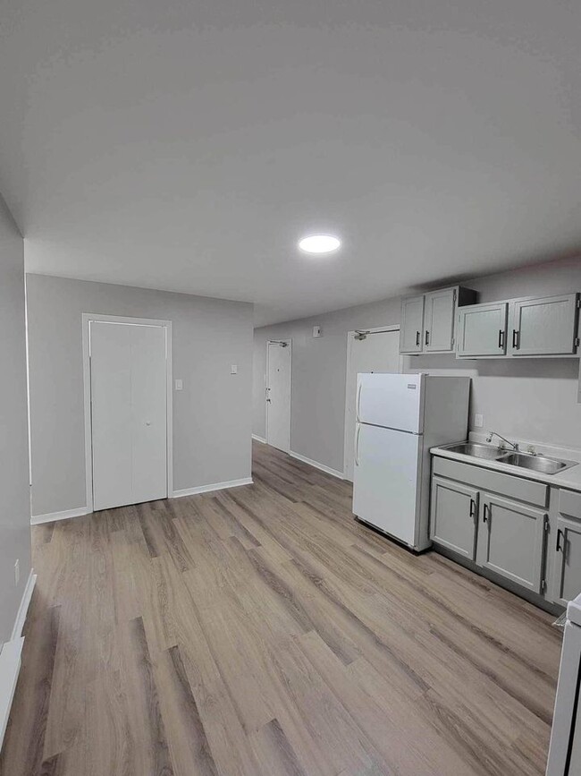 450 Raymond Ave in Bathurst, NB - Building Photo - Building Photo