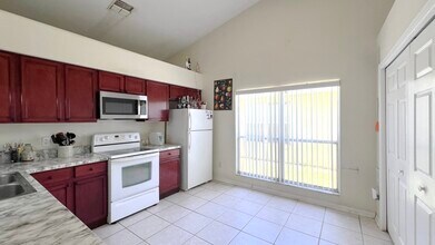 4113 Oakberry Dr in Orlando, FL - Building Photo - Building Photo