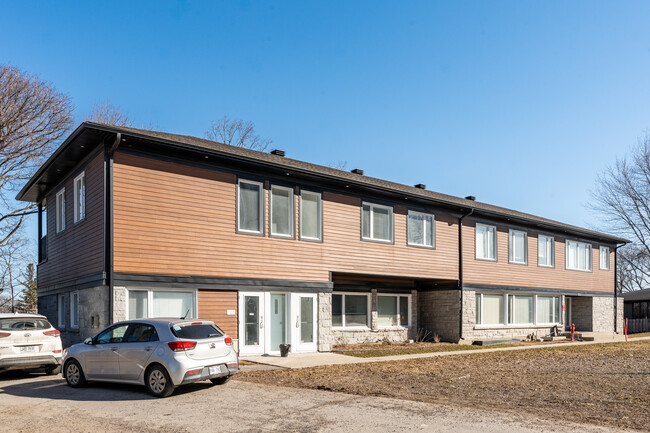 2554 Sainte-Foy Ch in Québec, QC - Building Photo - Primary Photo