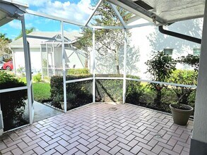 5912 NW 93rd Terrace in Tamarac, FL - Building Photo - Building Photo