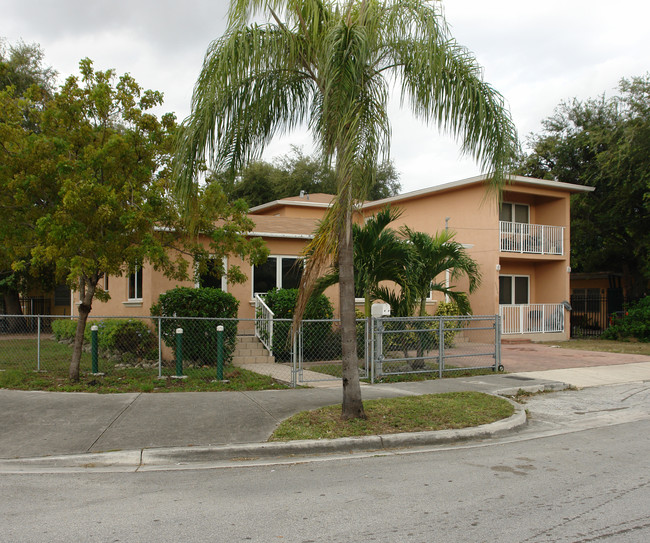 5500 NW Miami Ct in Miami, FL - Building Photo - Building Photo