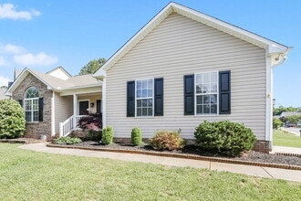 503 Riverglen Dr NW in Concord, NC - Building Photo - Building Photo