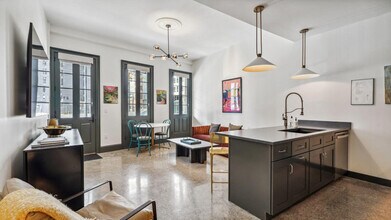 310 N Rampart St in New Orleans, LA - Building Photo - Building Photo
