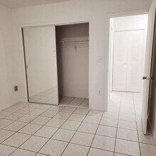 13414 NW 8th St in Miami, FL - Building Photo - Building Photo