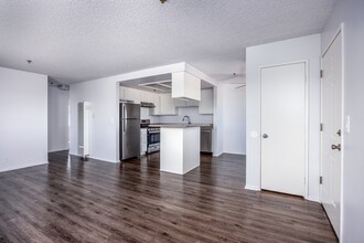 Greystone in Hawthorne, CA - Building Photo - Building Photo