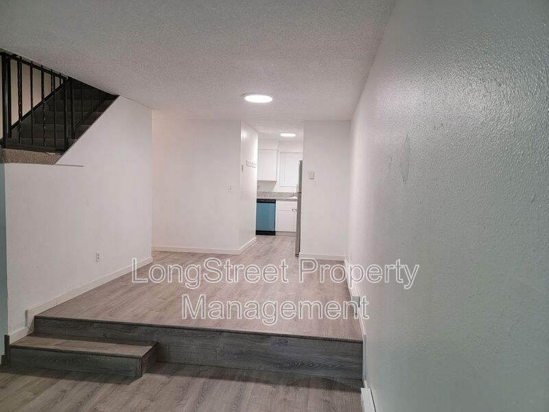 3151 N Shore Dr SE in Albany, OR - Building Photo