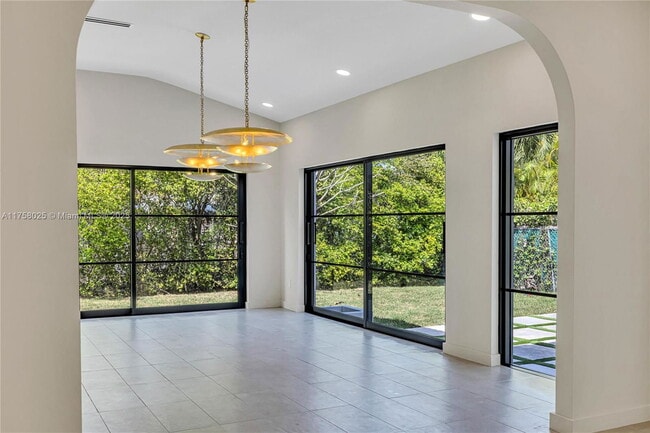 property at 1323 Cleveland Rd
