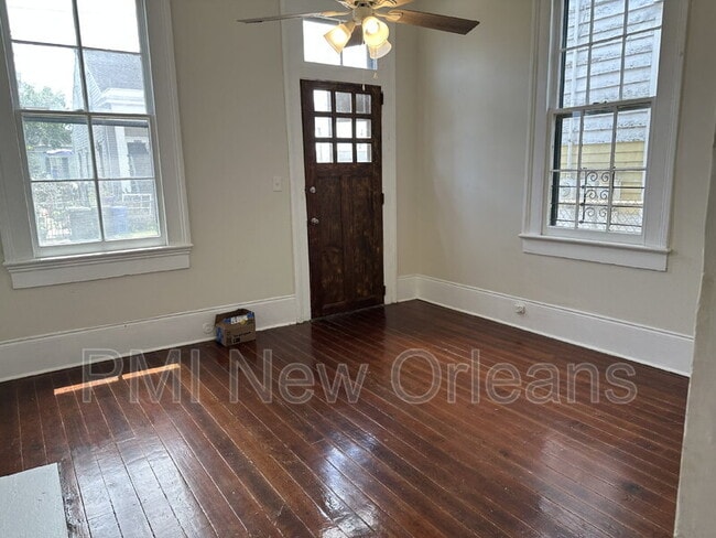 2427 Rousseau St in New Orleans, LA - Building Photo - Building Photo